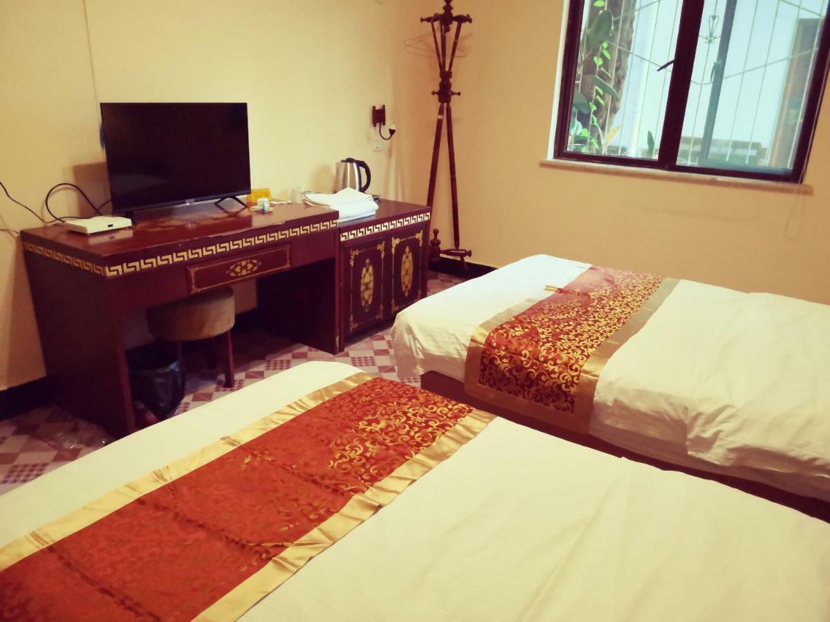Holly'S Hostel Chengdu Bagian luar foto